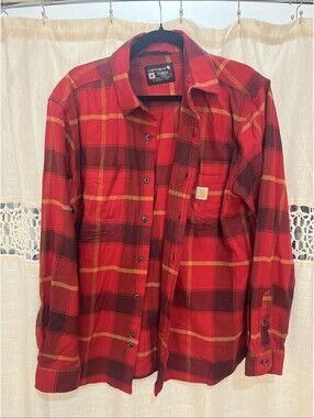 Carhartt Heavy Red Plaid Flannel Shirt~Pocket Button Up~100% Cotton~Men’s Size M